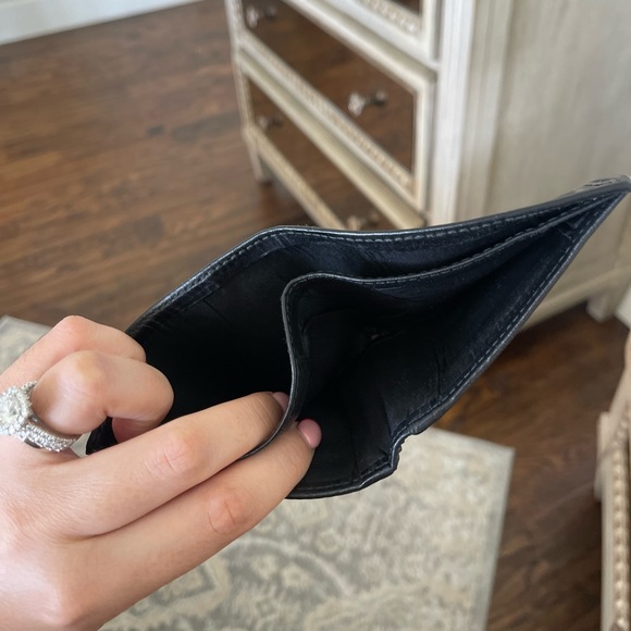 Authentic GUCCI wallet. Men’s - Picture 3 of 8